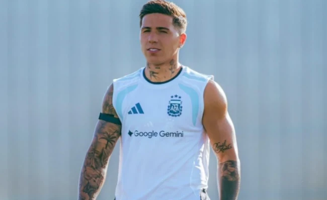 Enzo Fernandez lọt vào tầm ngắm của Real Madrid trong kỳ chuyển nhượng hè.
