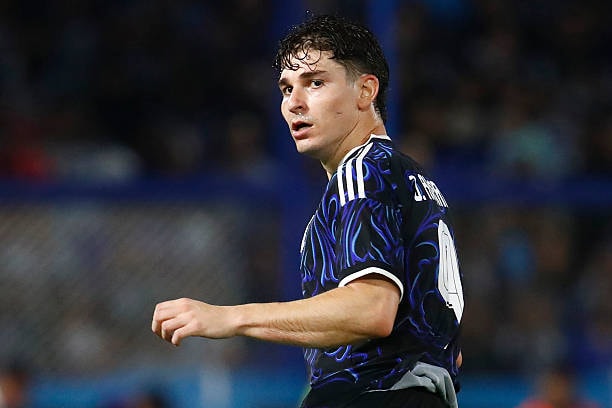 Julian Alvarez được kỳ vọng sẽ gánh vác trọng trách ghi bàn cho Argentina.