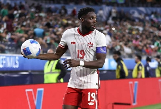 Người hâm mộ Canada chờ đợi sự trở lại của thủ quân Alphonso Davies.