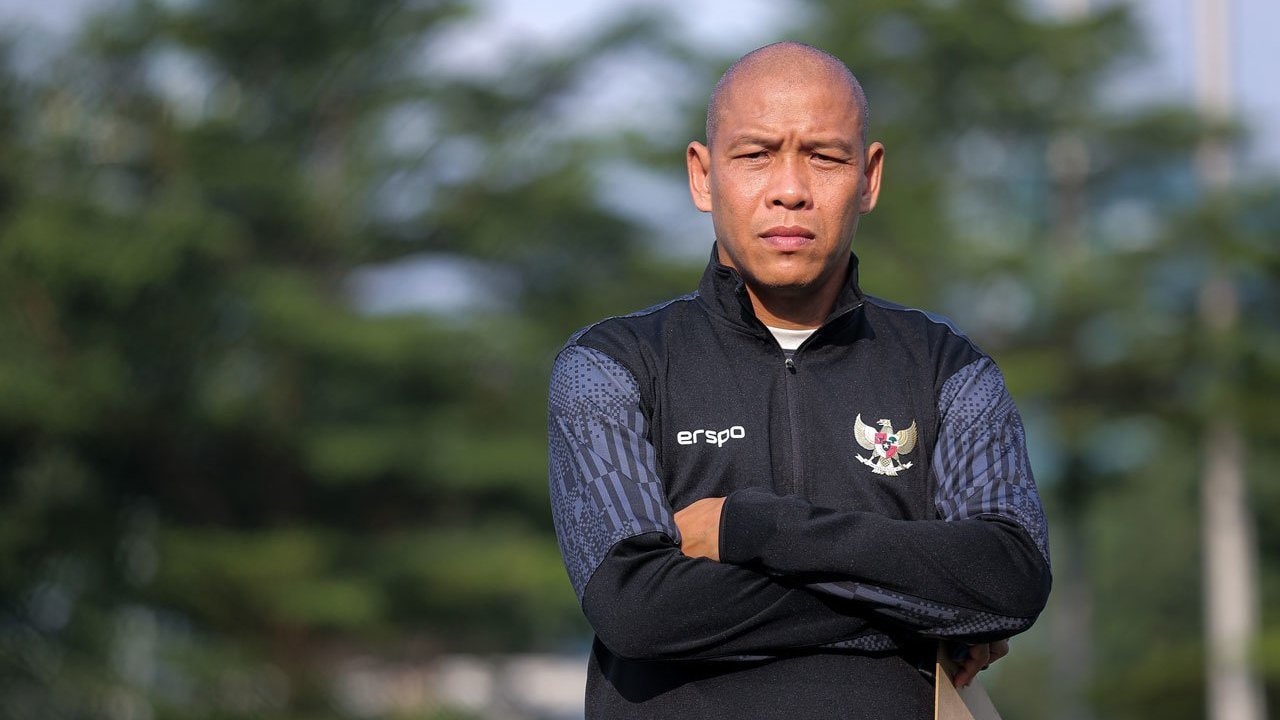 HLV Nova Arianto bày tỏ sự thất vọng sau thất bại của U19 Indonesia trước U19 Australia tại bán kết.