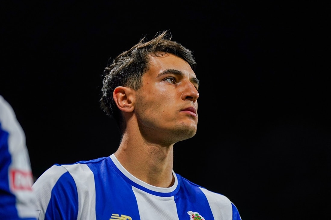 Jakub Kiwior chính thức gia nhập Porto sau giai đoạn cho mượn thành công.