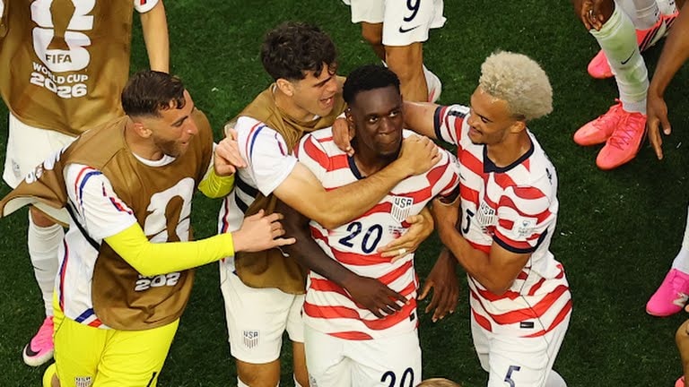 Folarin Balogun ăn mừng bàn thắng trong trận gặp Paraguay tại World Cup 2026