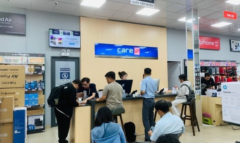 Hệ thống trung tâm CareS hỗ trợ thay màn hình MacBook tại các thành phố lớn