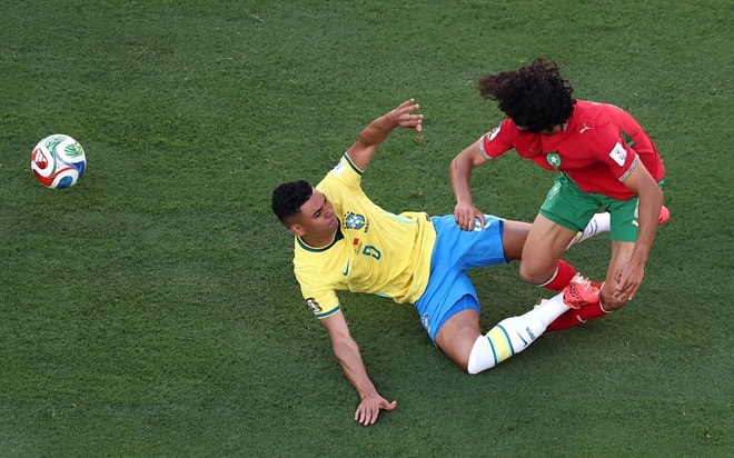 Casemiro rời sân sớm trong trận đấu với Morocco