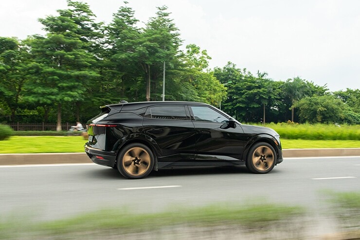 VinFast VF 7 là lựa chọn SUV điện hàng đầu trong tầm giá