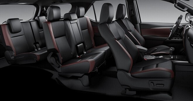 Tiện nghi hàng ghế sau trên Toyota Fortuner