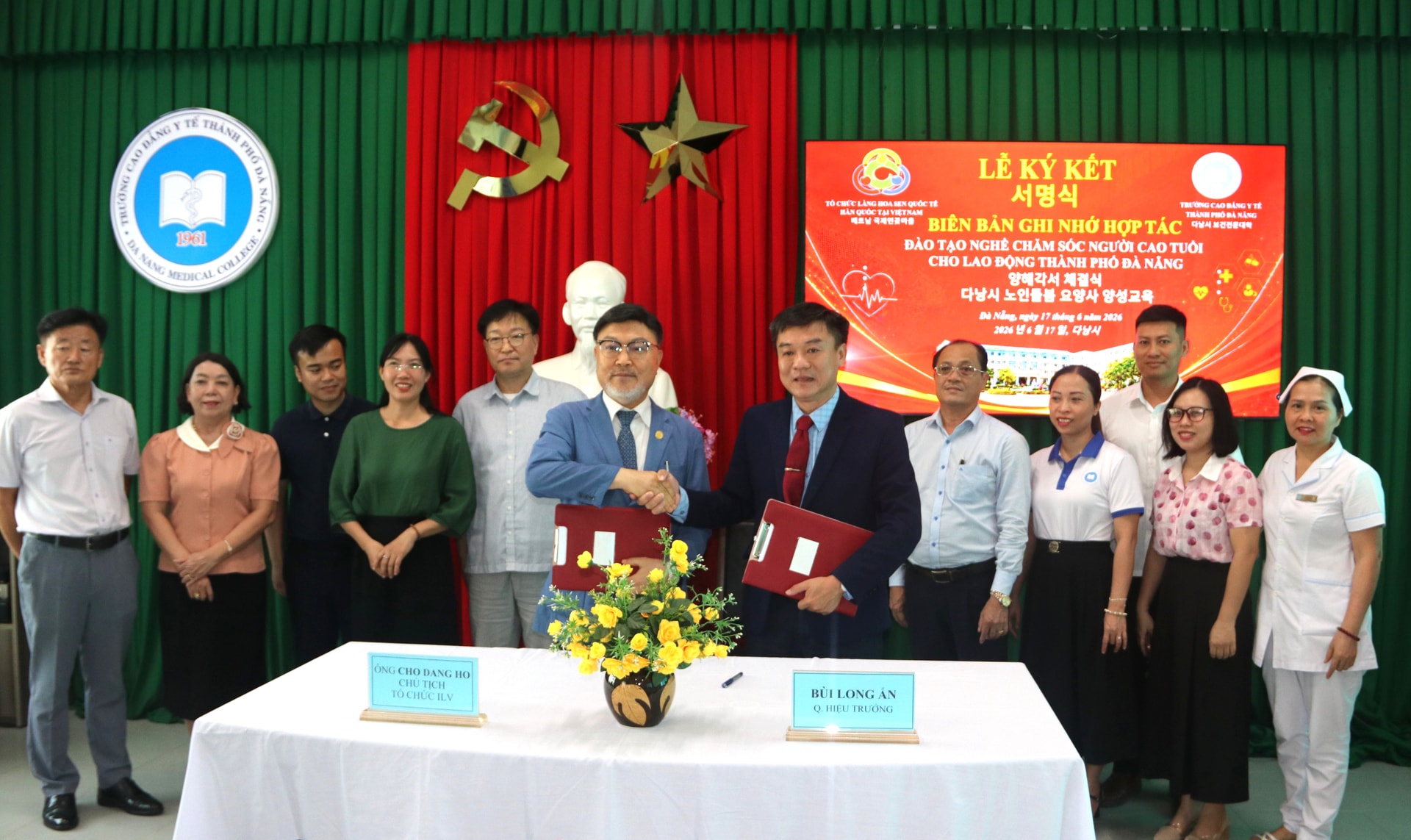 Lễ ký kết hợp tác giữa hai đơn vị. Ảnh: HOÀNG LIÊN