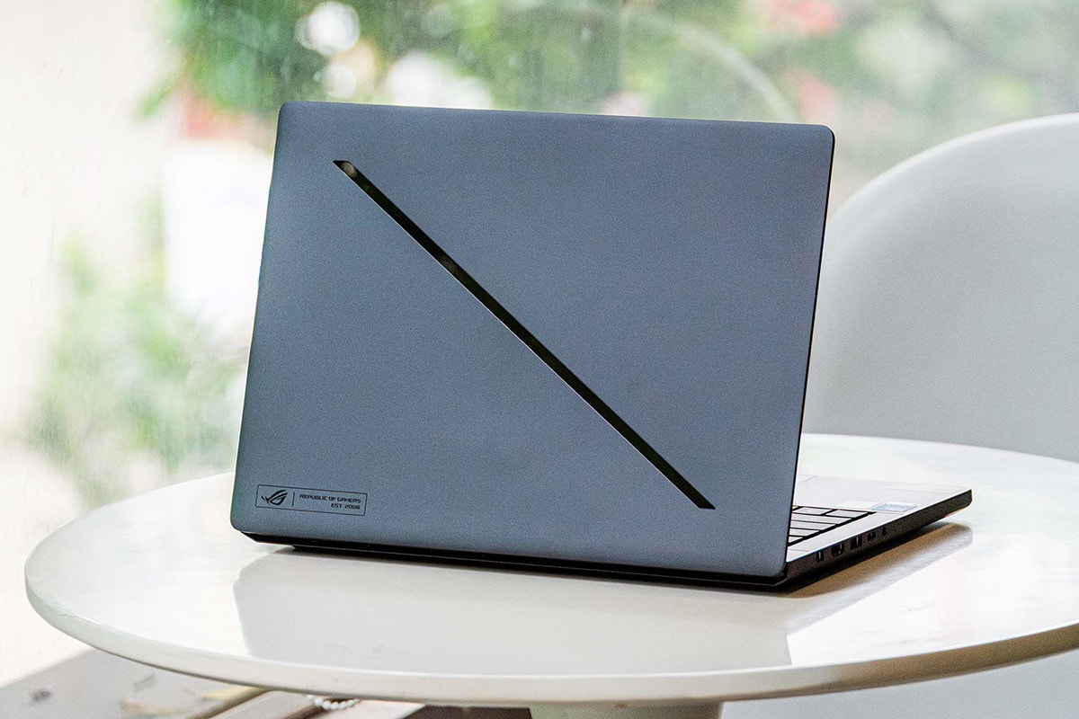 Dải Splash Lighting trên ROG Zephyrus G14 và G16