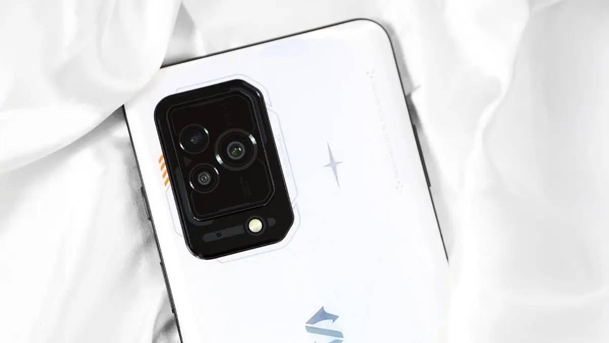 Việc thiếu hụt sự tích hợp sâu vào nền tảng của Xiaomi sẽ là một thiệt thòi rất lớn