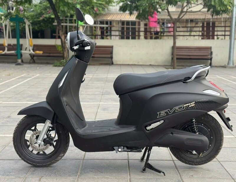 Chế độ lái ECO và SPORT trên VinFast Evo Grand Lite