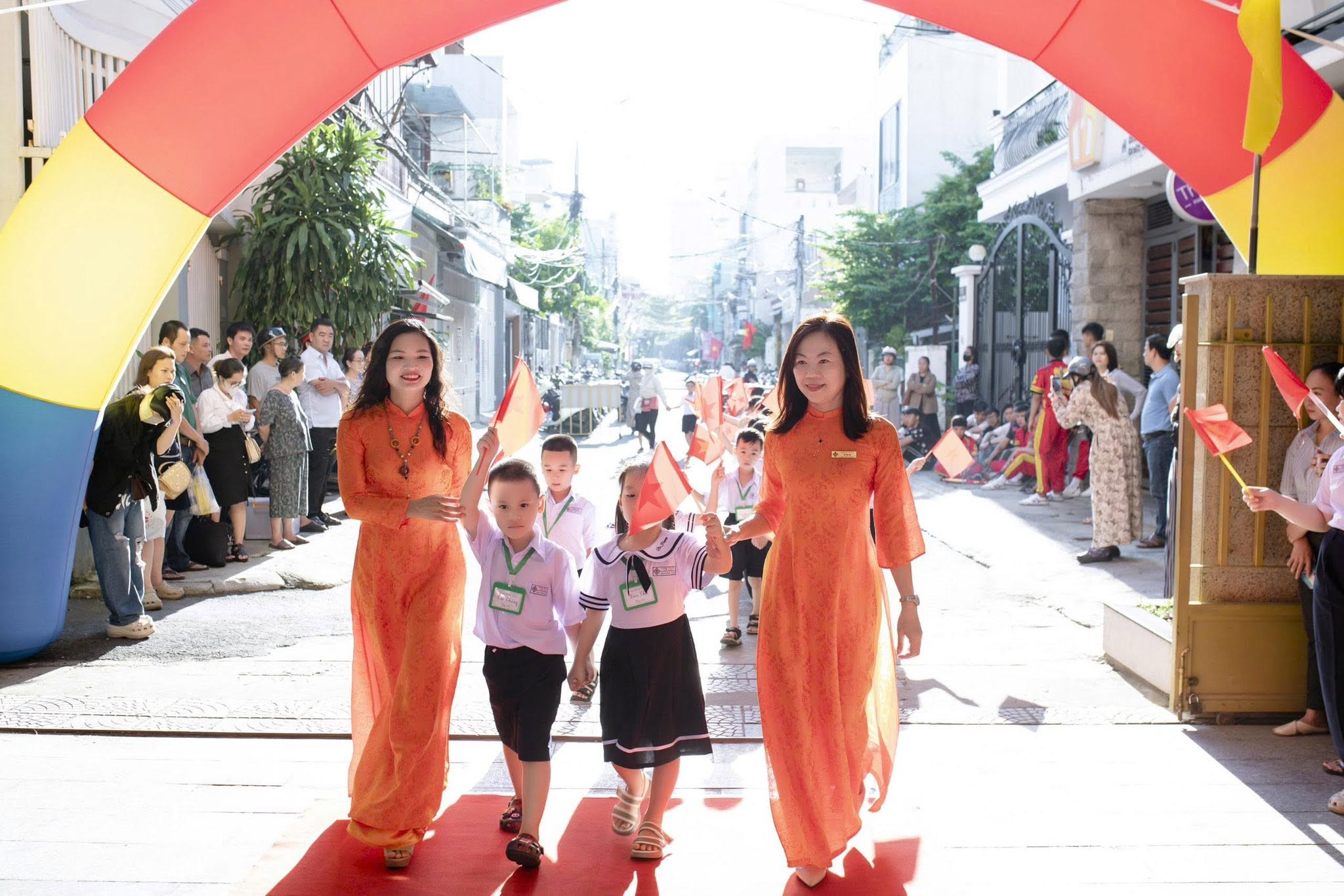 Nỗ lực bảo đảm tuyển sinh đầu cấp
