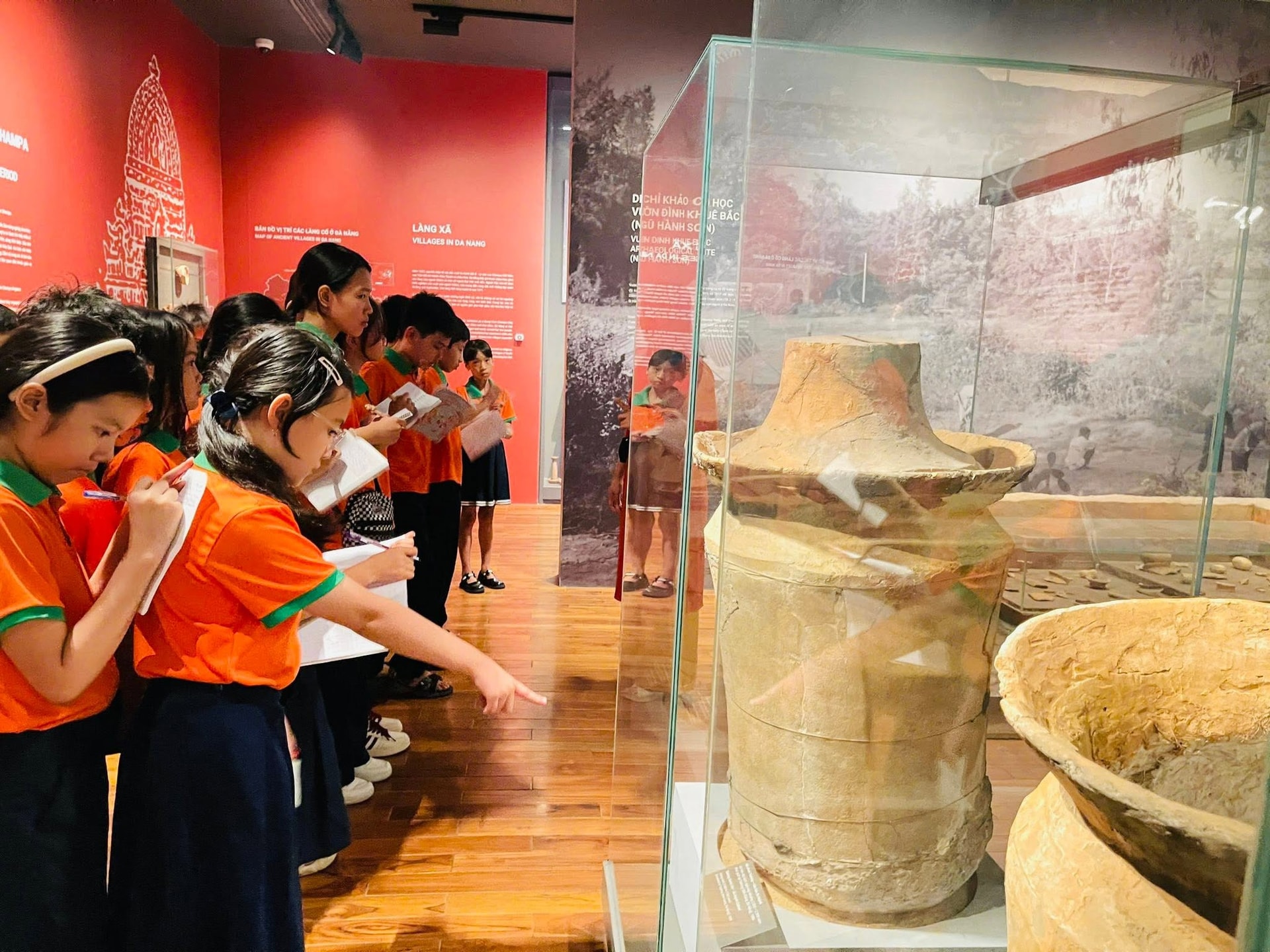 Tiuer học Lê Lai Hải CHâu