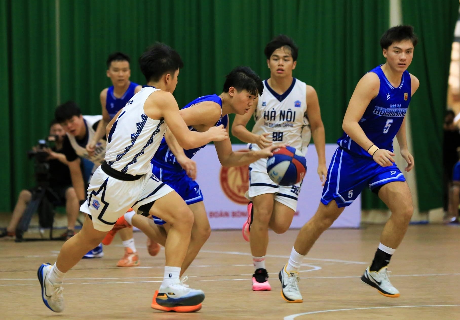 21-6 bai tt22