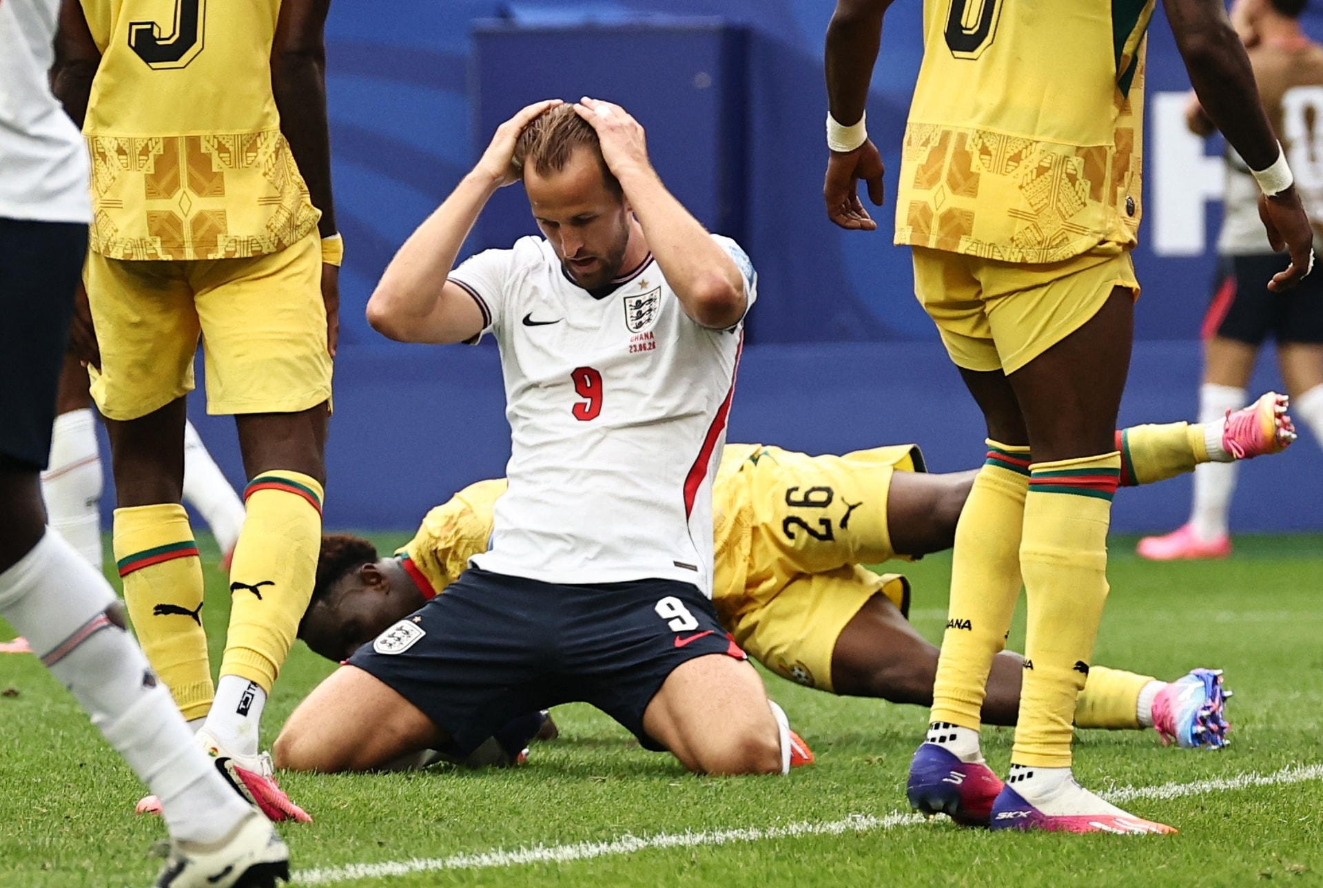 Harry Kane bỏ lỡ cơ hội ghi bàn