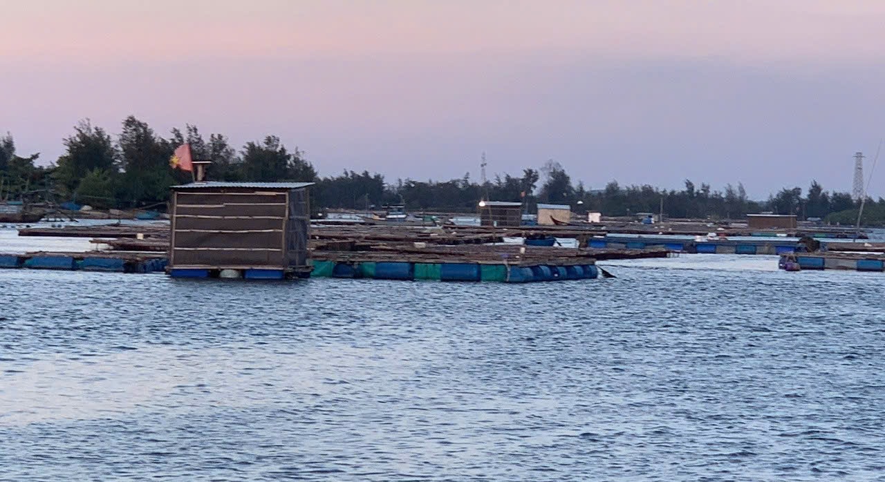 Klece na ryby v Tam Hai. Foto: VAN PHIN