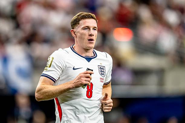 Elliot Anderson chuẩn bị chuyển tới Manchester City. Ảnh: Getty Images.