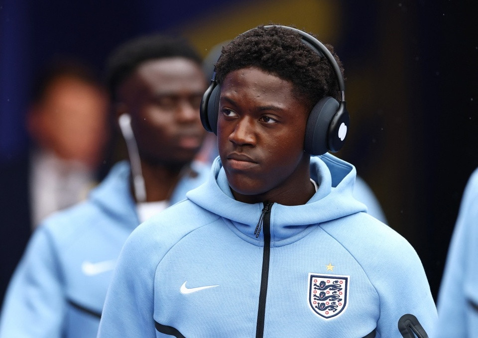 Kobbie Mainoo ngồi dự bị trong trận đấu của tuyển Anh tại World Cup 2026