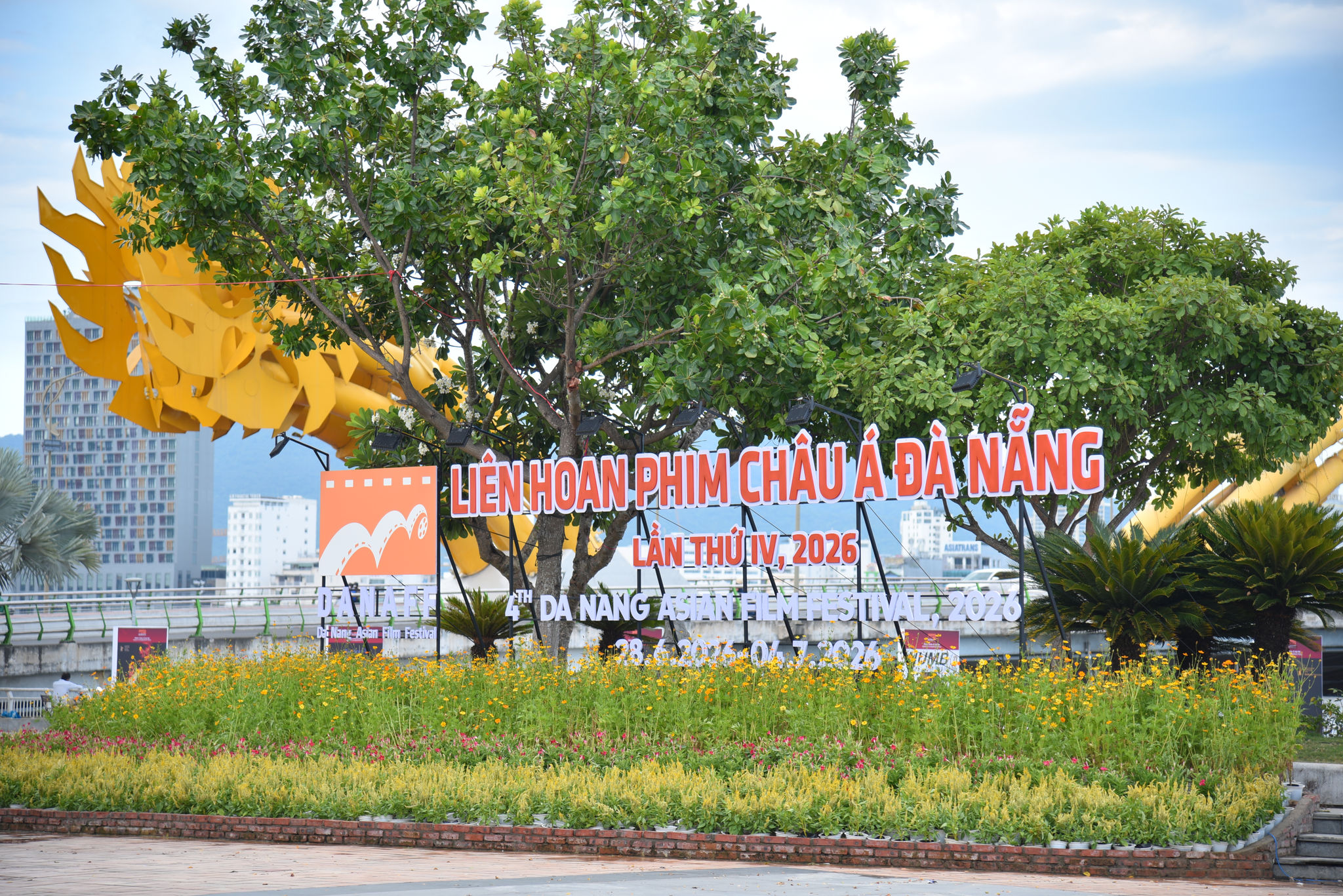 lxd_4797.jpg