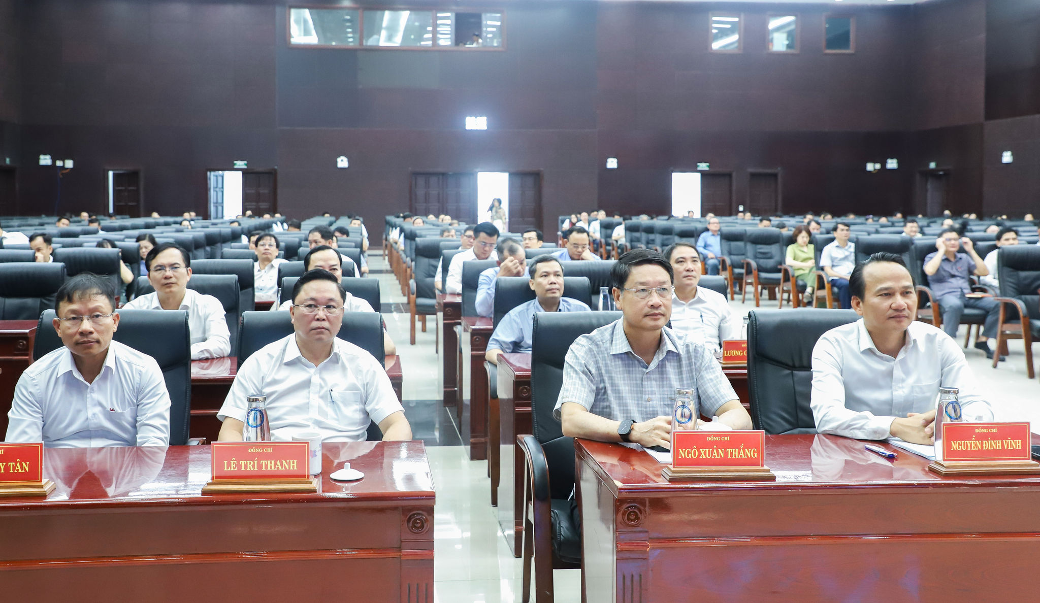 30 ANH VINH 2