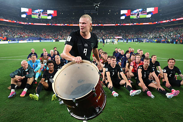 Erling Haaland và các đồng đội được giới chuyên môn đánh giá cao hơn. Ảnh: Getty Images.