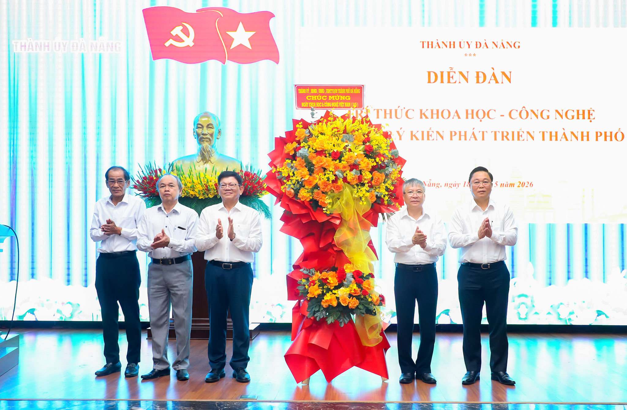 Anh 5