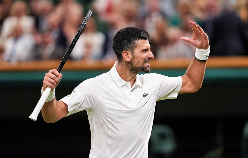Novak Djokovic thi đấu nỗ lực tại vòng 1 Wimbledon 2026