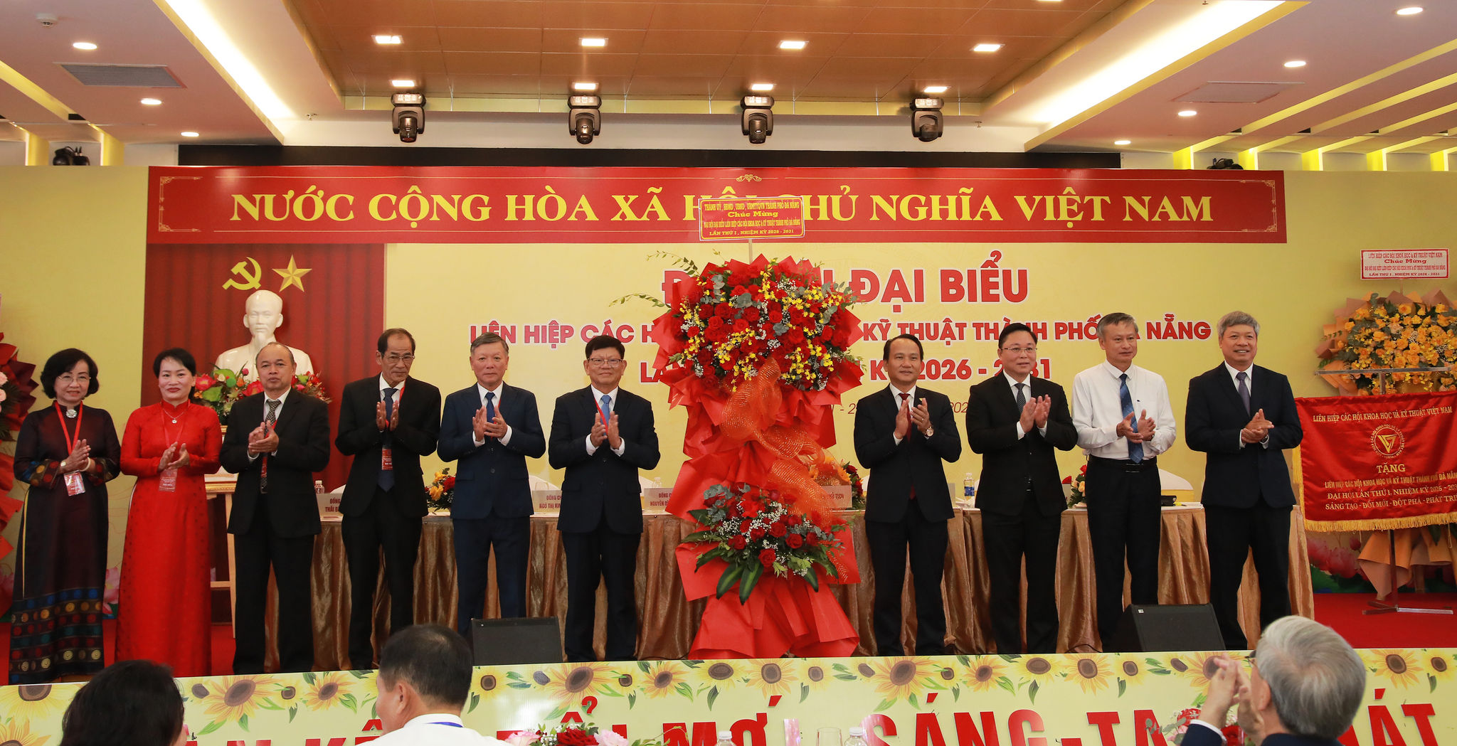 A VINH TANG HOA DH