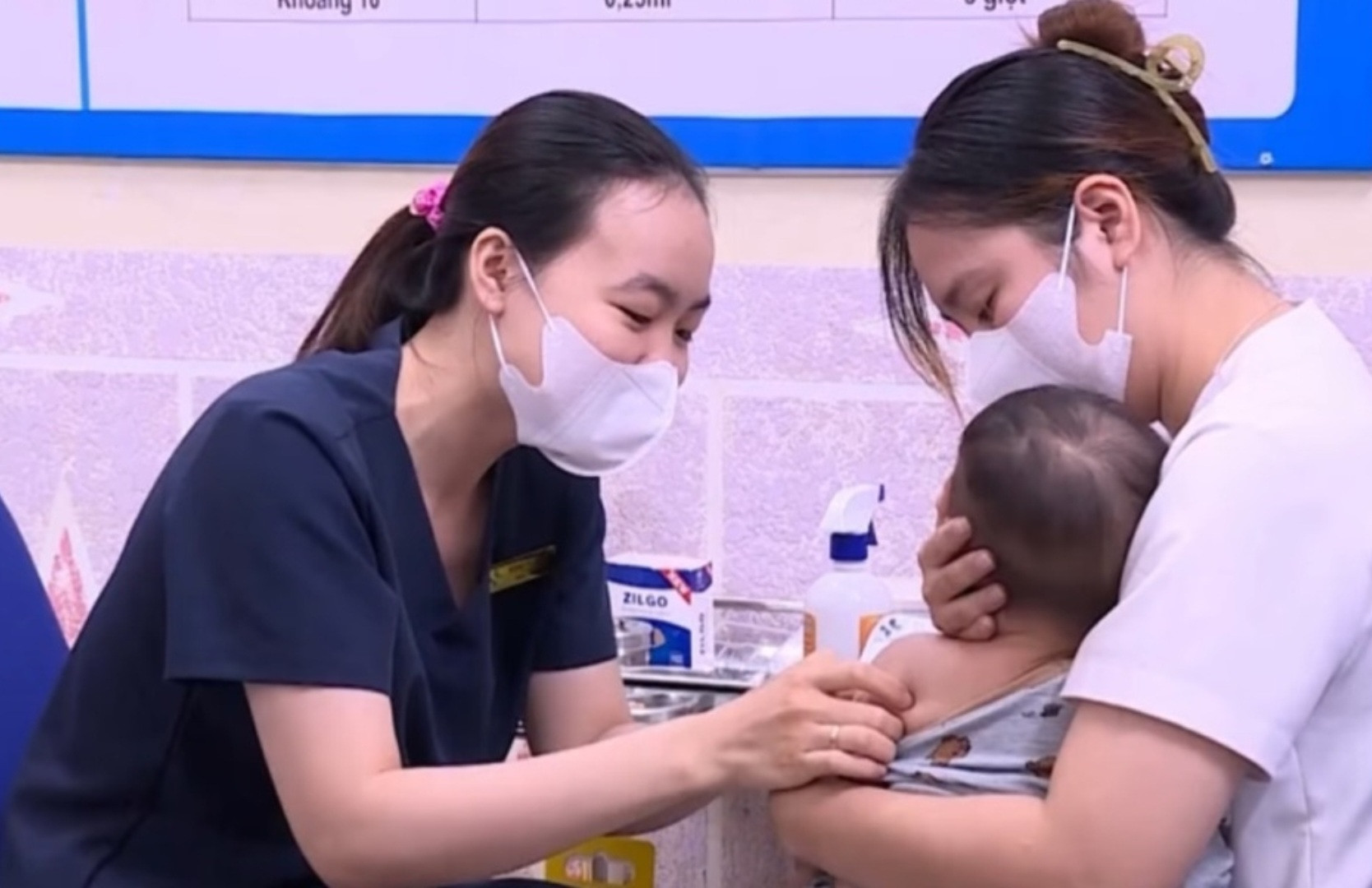 Phòng bệnh chủ động bằng vắc xin là giải pháp hiệu quả nhất. Ảnh L.H