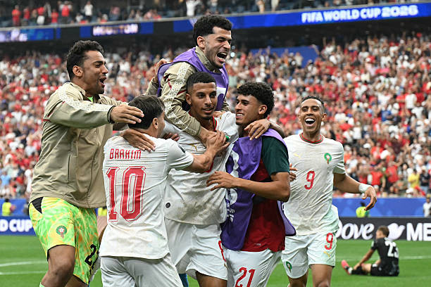 Đội tuyển Morocco ăn mừng chiến tích lịch sử tại World Cup.