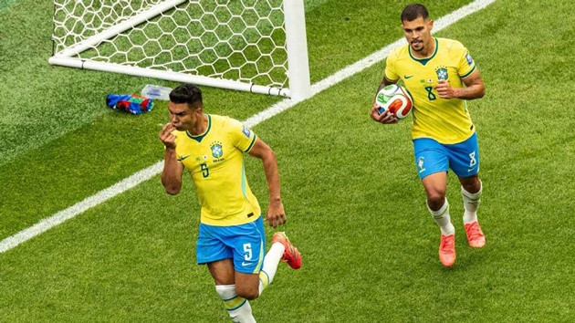 Sự phối hợp giữa Casemiro và Guimaraes sẽ quyết định khả năng kiểm soát thế trận của Brazil.