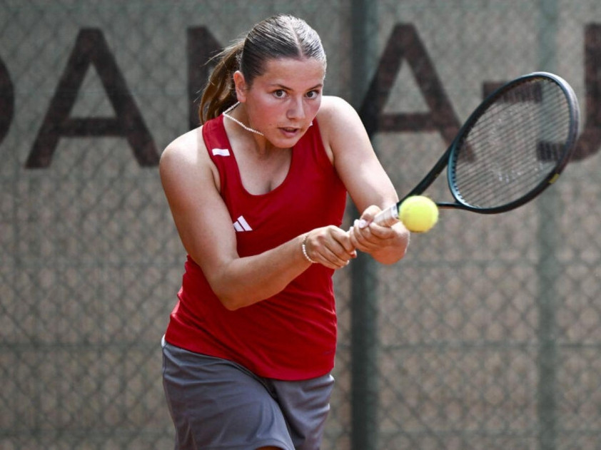 Tay vợt trẻ Ida Wobker tại giải Wimbledon 2026