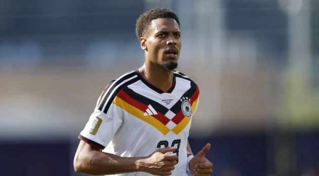 Felix Nmecha trong màu áo Dortmund