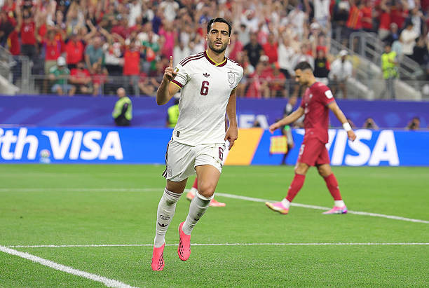 Mikel Merino ăn mừng bàn thắng quyết định ở phút 90+1.