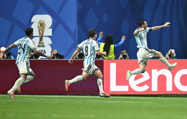 Messi là nguồn cảm hứng giúp Argentina ngược dòng thành công trước Ai Cập.