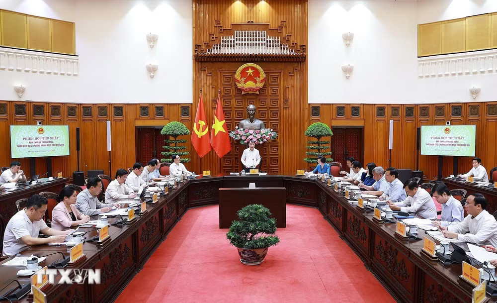 Thủ tướng Lê Minh Hưng, Trưởng Ban Chỉ đạo Trung ương thực hiện các Chương trình mục tiêu quốc gia chủ trì Phiên họp thứ nhất. (Ảnh: Dương Giang/TTXVN) ttxvn-thu-tuong-le-minh-hung-chu-tri-hop-ve-cac-chuong-trinh-muc-tieu-quoc-gia-3.jpg