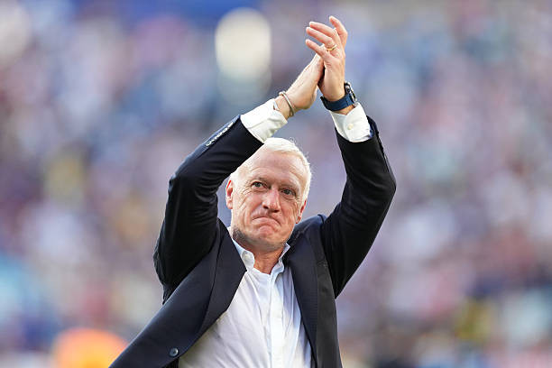 Huấn luyện viên Didier Deschamps đối mặt với nhiều áp lực trước trận tứ kết quan trọng.
