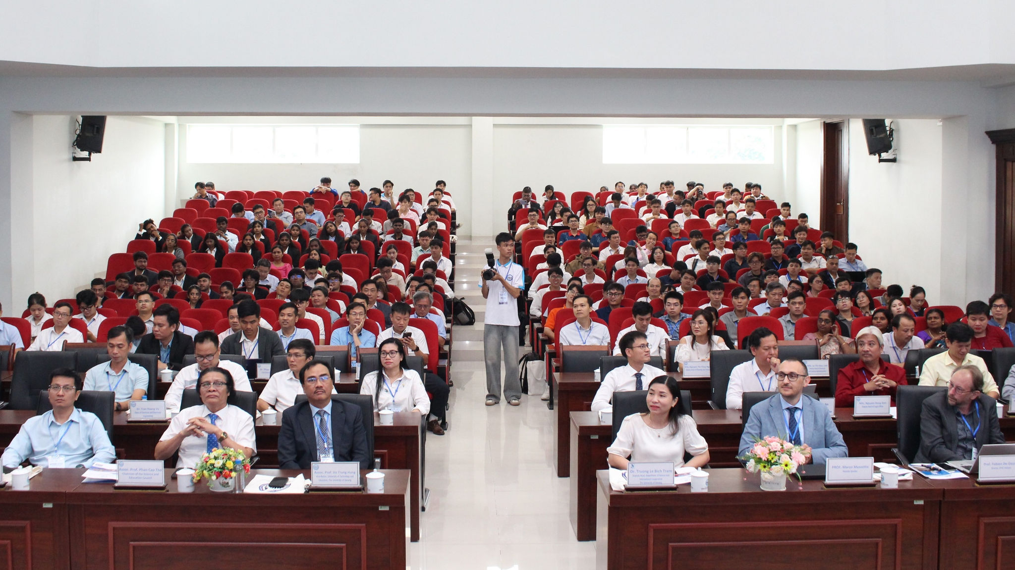 Hội thảo thu hút sự tham gia của các chuyên gia, diễn giả quốc tế. Ảnh: THU HÀ.