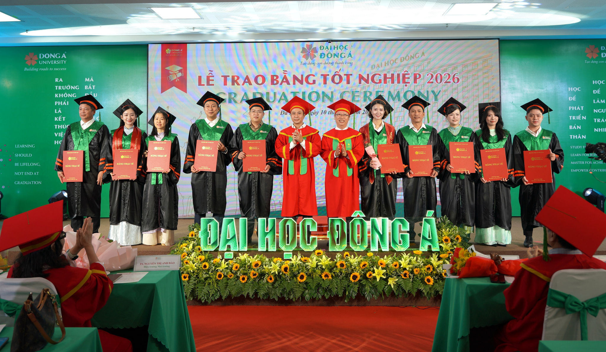 7r302233.jpg