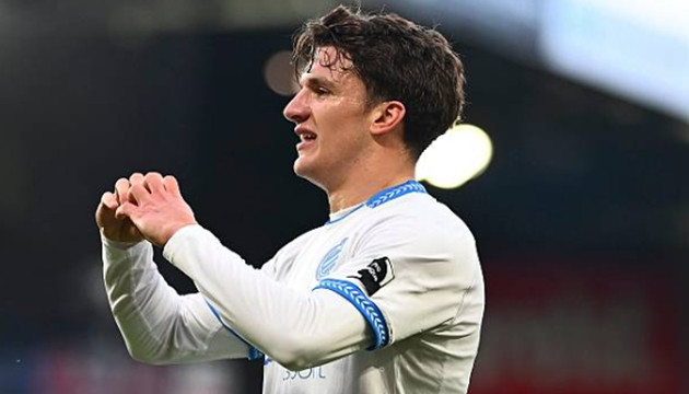 Tzolis tiến gần đến ngày gia nhập Arsenal.