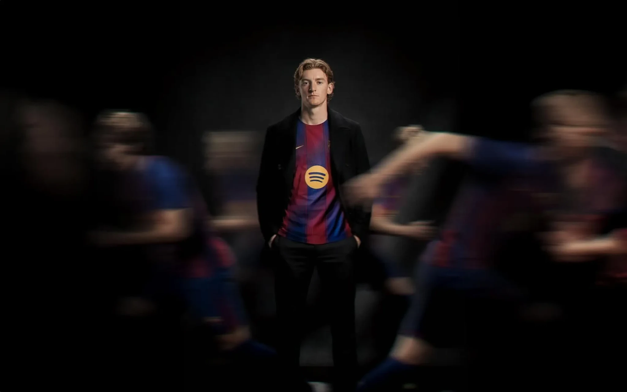 Anthony Gordon chính thức gia nhập Barcelona