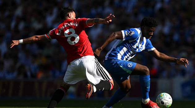 Tiền vệ Carlos Baleba của Brighton đang nằm trong tầm ngắm của Manchester United