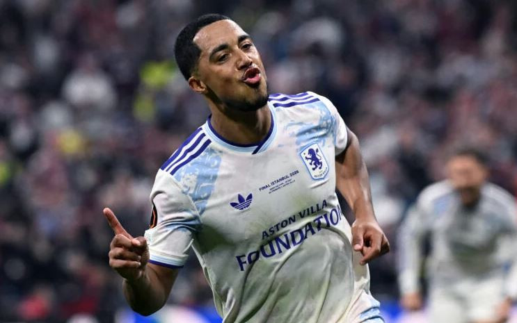 Youri Tielemans bổ sung chất lượng cho MU Youri Tielemans sẽ là sự bổ sung quan trọng cho tuyến giữa của Quỷ đỏ.