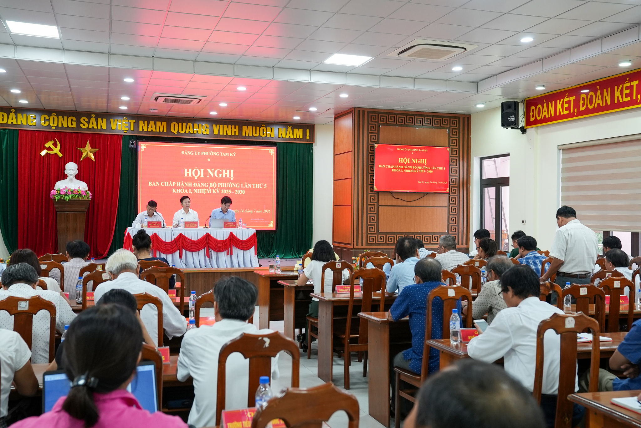 TAM KY ANH 2