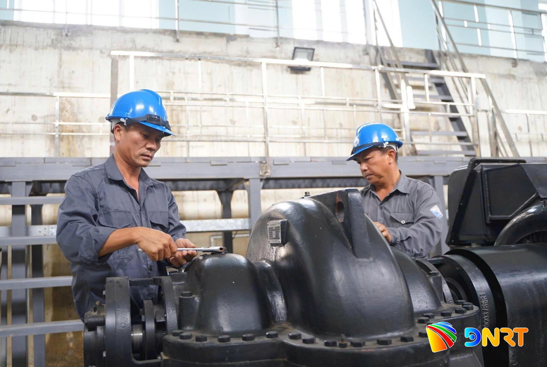 Nhà máy nước Cầu Đỏ
