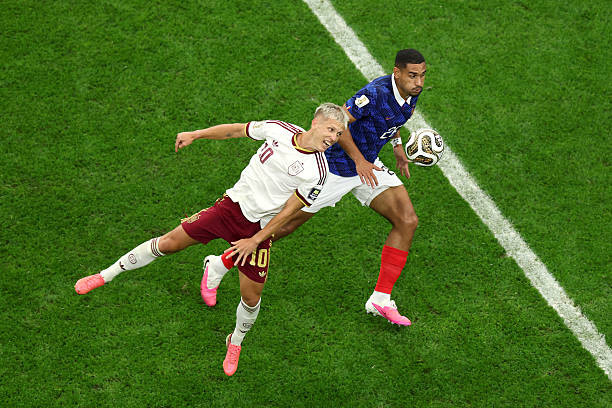 Dani Olmo tỏa sáng với vai trò nhạc trưởng trong lối chơi của Tây Ban Nha