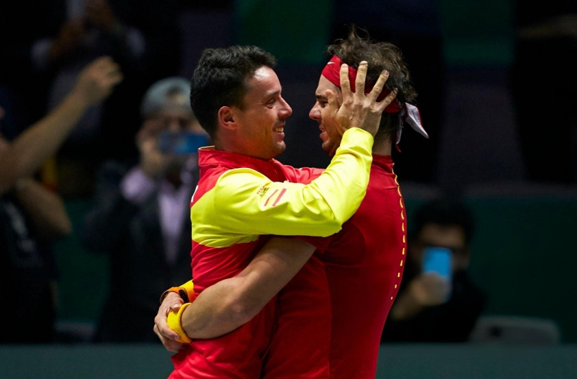 Roberto Bautista Agut vô địch Davis Cup cùng Rafael Nadal