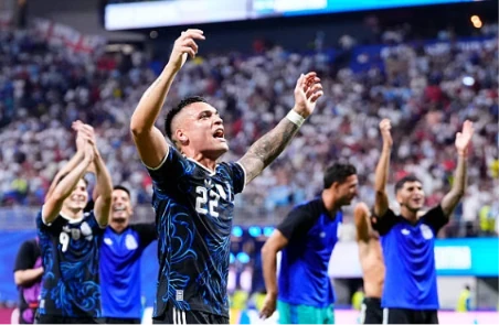 Lautaro Martinez ghi bàn thắng quyết định đưa Argentina vào chung kết