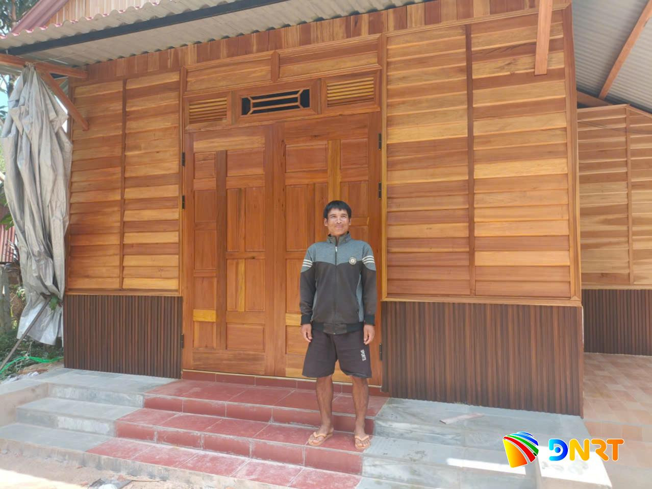 niem-vui-cua-chong-ba-alang-thi-dhang-ben-ngoi-nha-moi(1).jpg