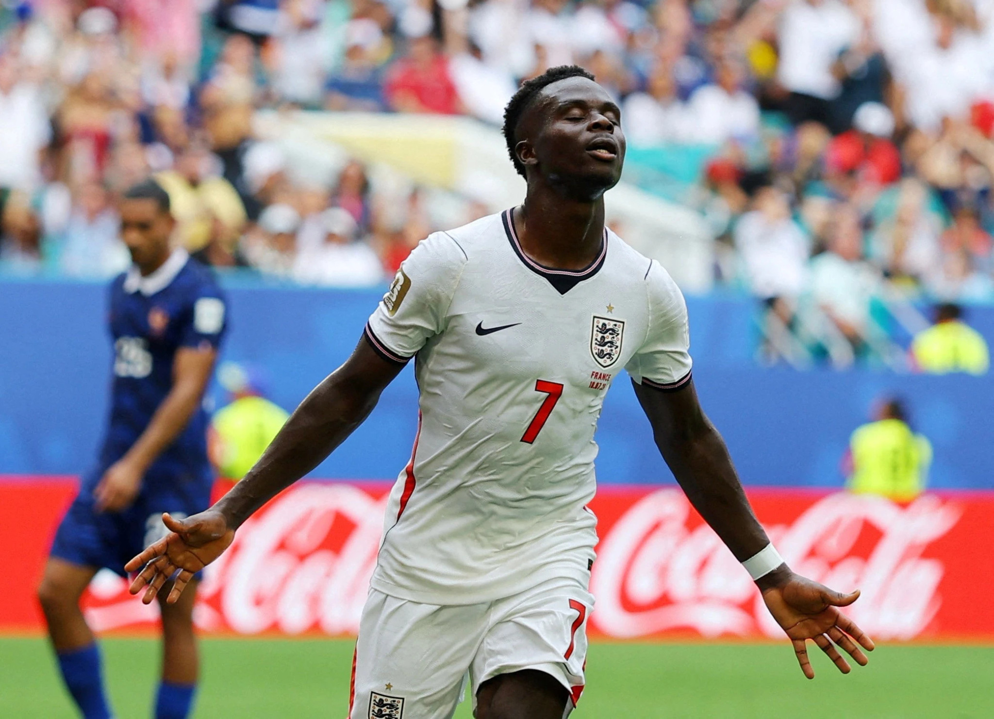 Các cầu thủ Anh và Pháp trong trận tranh hạng ba World Cup 2026