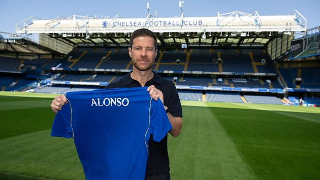 Tân HLV Xabi Alonso đóng vai trò then chốt trong thương vụ Morgan Rogers